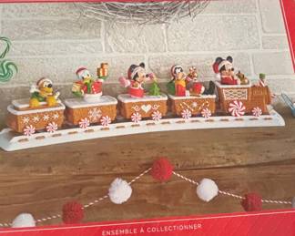 Hallmark 2016 Disney Christmas Express Collector's Set