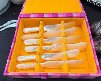 Mother of Pearl Fruit Knives Set with Presentation Box