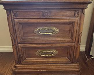 Vintage Thomasville Furniture Italian Neoclassical Tuscan Style Nightstand