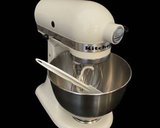 KitchenAid Classic Series Tilt-Head Stand Mixer