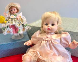 Perfect condition Madame Alexander dolls. In boxes!