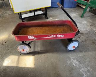Radio flyer wagon