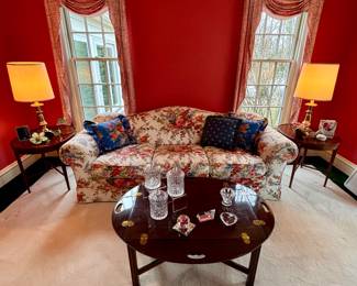 Fine furnishings in excellent condition matching end tables, Butler tray table