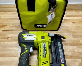 RYOBI /p329 AirStrike 18v Cordless Brad Nailer