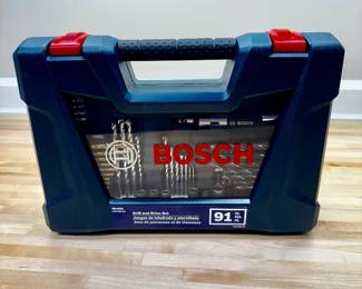 BOSCH 91- piece drilling and driving mixed bit set
