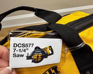 DeWalt 7 1/4" Saw