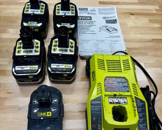 RYOBI 18V ONE +battery charger kit