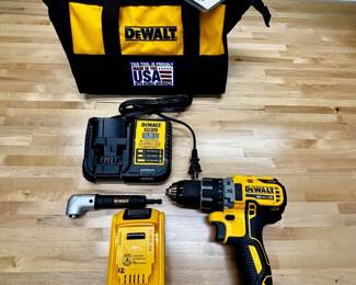 DeWalt XR Drill kit with duffle