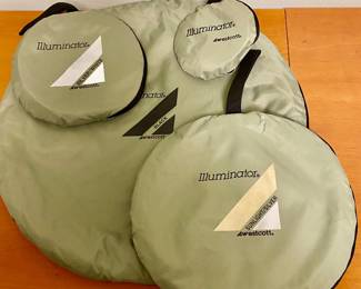 WestCott illuminator collapsible photo reflector kit