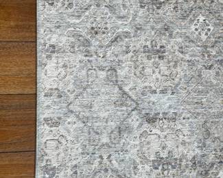 Area Rug transitional 5'3" x 7'9"