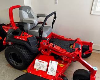 Ariens APEX 52" zero turn mower, Kawasaki engine FR691V. Comes with storage cover and addtl supplies for oil change maintenance