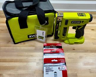 RYOBI ONE 18V cordless Compression Drive 3/8" Crown Stapler
