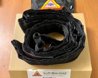 Phottix Soft Box Grid-it is a fabric light control grid designed to shape and direct soft light from a softbox