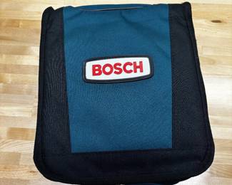 BOSCH Case and GWI 10.8V Cordless Angle screwdriver kit