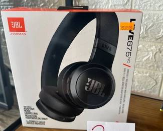 JBL Live Headphones NEW