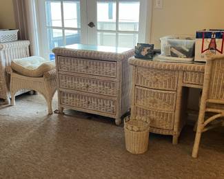 bedroom set, furniture