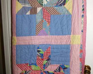 VINTAGE QUILT (SEE NEXT 2 PICTURES)