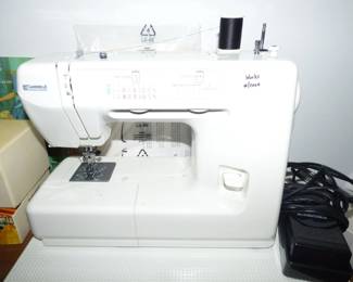 KENMORE PORTABLE SEWING MACHINE