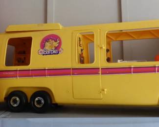 VINTAGE BARBIE RV