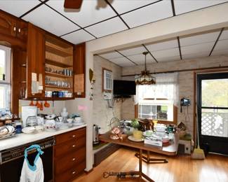 243Kitchen