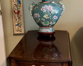 Hickory American Masterpiece Collection drop leaf end table.  Ginger jar lamp and embroidered scroll.
