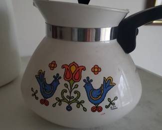 Vintage 1975 Corning Ware Country Festival teapot