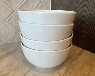 AmazonBasics Ceramic Bowls Set