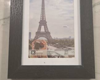 Hongkee Picture Frame with Eiffel Tower Image