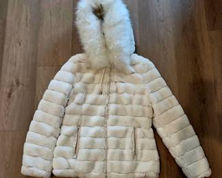 BCBGMAXAZRIA Womens Faux Fur Hooded Jacket