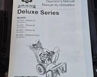 Ariens Deluxe SHO Snow Blower third image