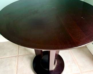 Modern Round Table