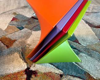 LeisureMod Randolph Stackable Triangle Side Tables