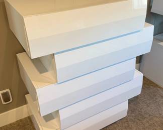 J&M Milan Modern White Lacquer Bedroom Set