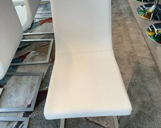 CALLIGARIS Dining Room Table with Cantilever White Leather Chairs