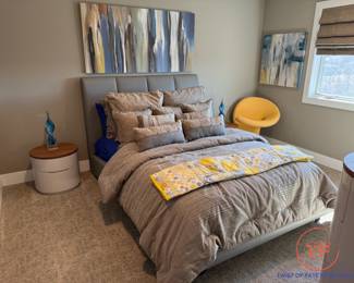 J&M Amsterdam Bedroom Furniture Set