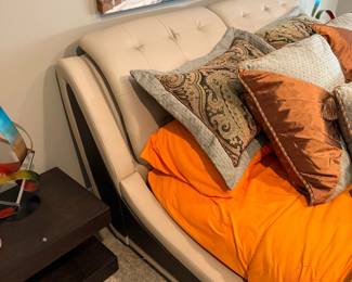 J&M Porto Bedroom Set