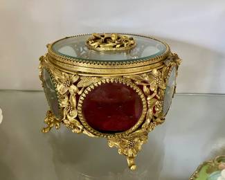 Jewelry casket