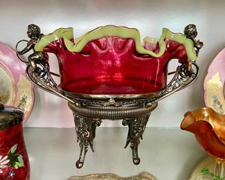 Hobbs Brockunier cranberry/vasaline glass brides basket 