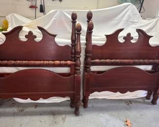 Pair of Chippendale-style headboards and footboards