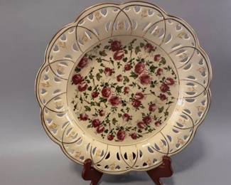 Lattice rim floral plates
