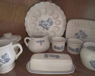 Pfaltzgraff Yorktowne stoneware