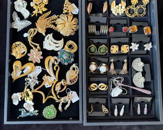 Designers: Marjorie Baer, Trifari, Napier, Weiss, Coro, Monet, Lisner