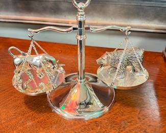 Nice Neiman Marcus Bear/Bull Balance Scale