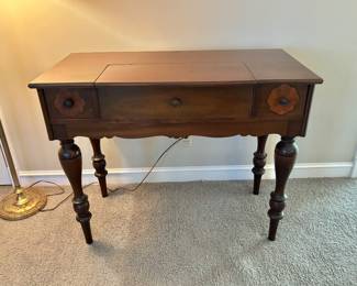Spinet Desk
