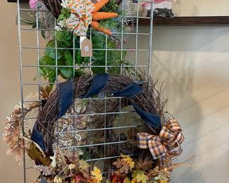 rack is on wheels - think storage!