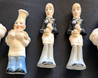 Ceramic figurines