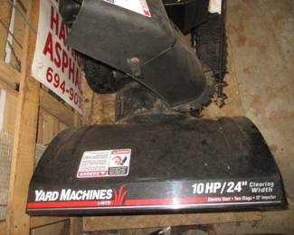 Yard Machine 10HP Snow Blower