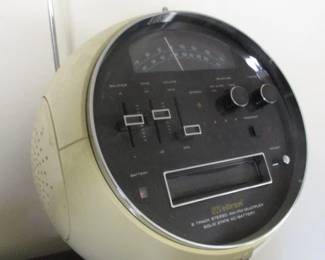 Weldron Mod. 2001 Spaceball AM/FM Radio