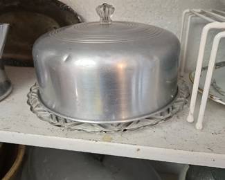 VTG Aluminum Cake Plate & Cover