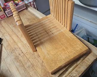 Wood Bread Slicer Guide & Cutting Board